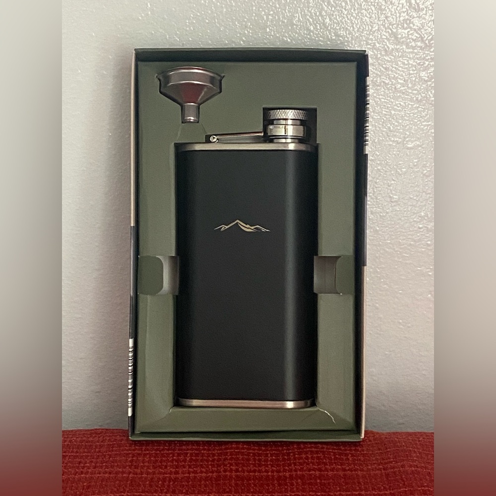 NWT…CONTIGO BLACK TUMBLR AND ADVENTURIDGE FLASK SET - Picture 15 of 16